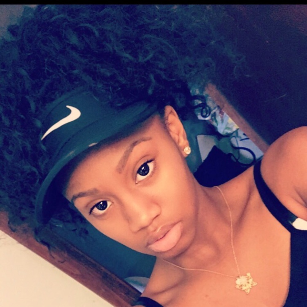 Meet your Posher, Makyah